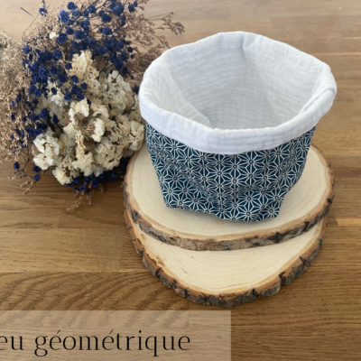 Petite panière de rangement "romantique"
