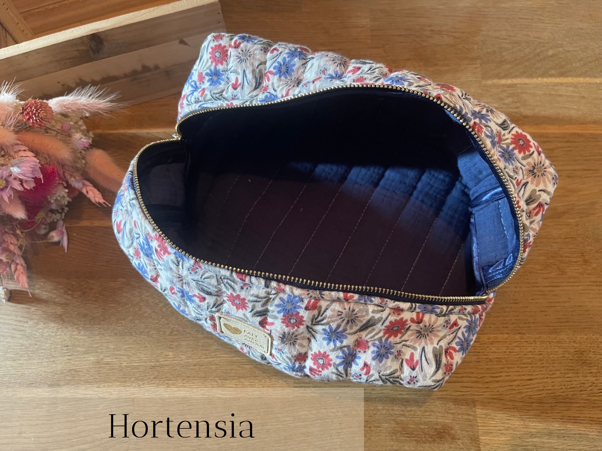 Trousse de toilette - L’iconique matelassée – Image 3